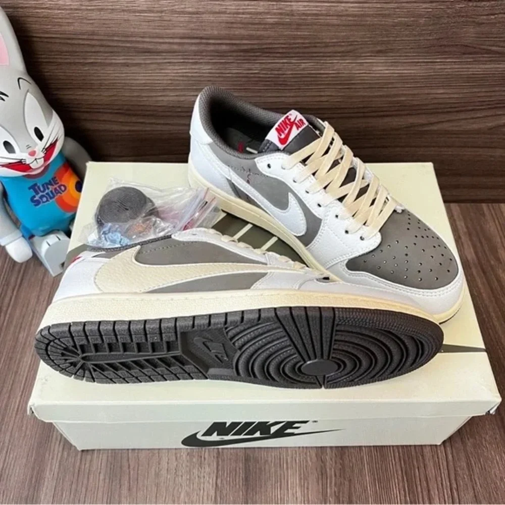 Travis Scott x Air Jordan 1 Retro Low OG 'Reverse Moca'